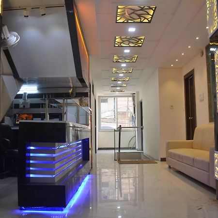 Hotel Krishna Galaxy Канпур Экстерьер фото